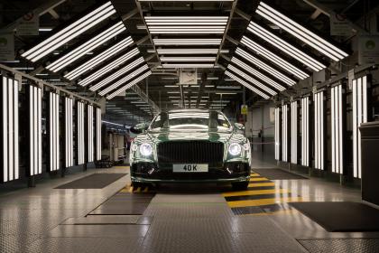 Η παράγωγη της Bentley Flying Spur ξεπέρασε  τις 40.000 μονάδες